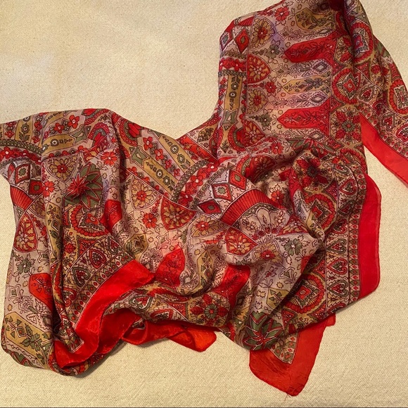 100% Silk Scarf - Picture 2 of 4